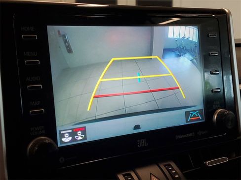 Used 2021 Toyota RAV4 XLE Premium w/ Carpet Mat Package (TMS) image 29