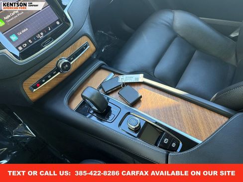 Used 2025 Volvo XC90 B6 Plus image 24