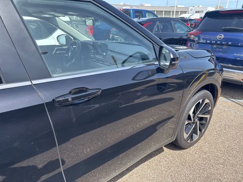 Used 2024 Mitsubishi Outlander SE AWD/4WD image 25