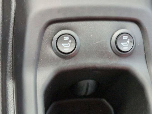 Used 2025 Jeep Gladiator Mojave AWD/4WD image 21
