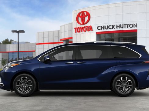 Used 2025 Toyota Sienna Platinum AWD/4WD image 33