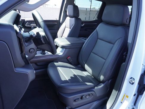 New 2026 GMC Sierra 1500 SLT w/ SLT Premium Package AWD/4WD image 15