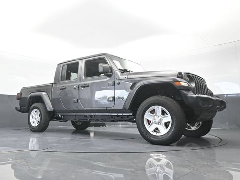 Used 2020 Jeep Gladiator Sport w/ Quick Order Package 24S AWD/4WD image 61