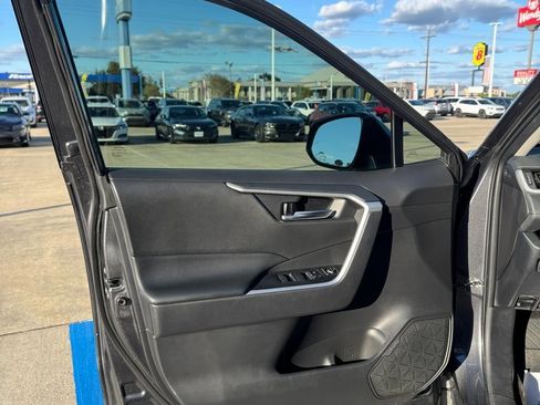 Used 2024 Toyota RAV4 XLE Premium image 7