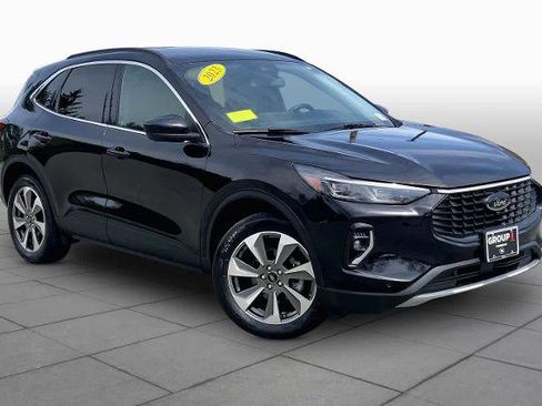 Certified 2023 Ford Escape Platinum AWD/4WD image 3