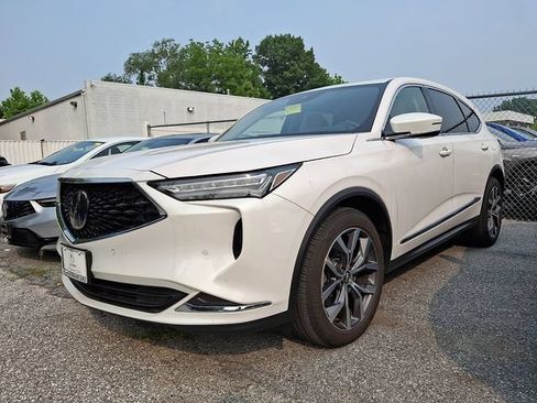 Used 2024 Acura MDX SH-AWD w/ Technology Package image 3