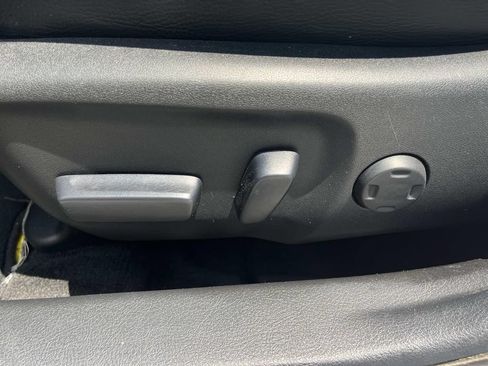 Used 2014 Toyota Avalon XLE Premium FWD image 28