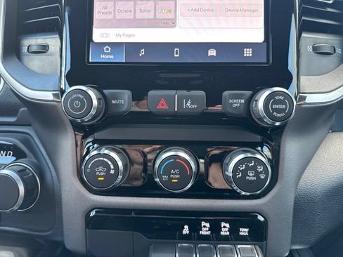 New 2026 RAM 1500 Express AWD/4WD image 17