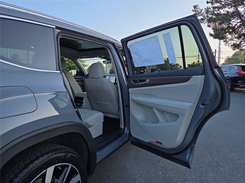 New 2026 Volkswagen Atlas SEL Premium R-Line AWD/4WD image 31