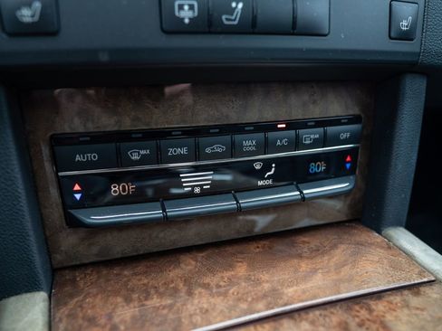 Used 2011 Mercedes-Benz E 350 E 350 image 26