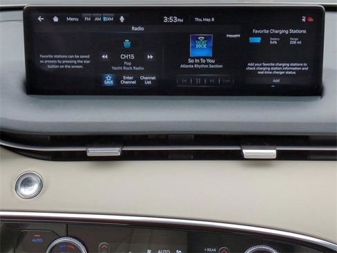 Certified 2025 Genesis Electrified GV70 Advanced image 17