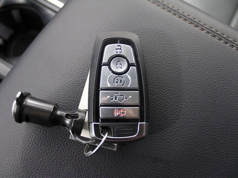 New 2025 Ford F150 Lariat w/ Equipment Group 502A High image 57