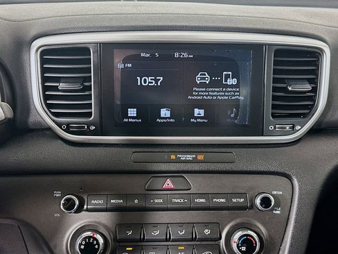 Used 2020 Kia Sportage LX image 14