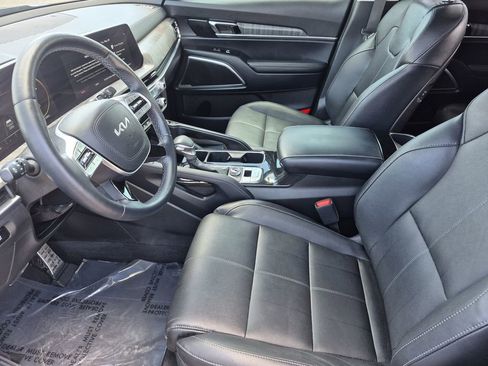 Used 2024 Kia Telluride SX w/ Towing Package AWD/4WD image 12
