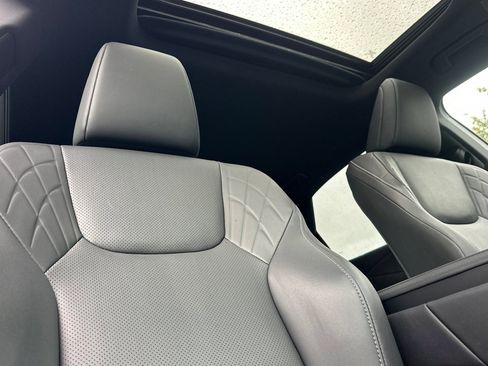 Certified 2025 Lexus RX 350h w/ Convenience Package image 19