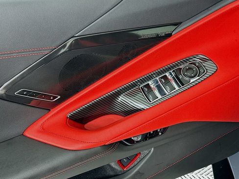 Used 2024 Chevrolet Corvette Stingray Preferred Conv w/ Z51 Performance Package RWD image 19