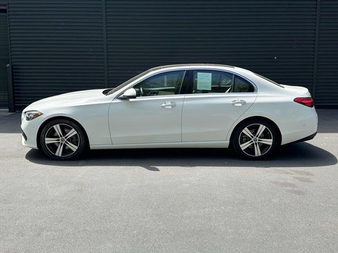 Used 2025 Mercedes-Benz C 300 4MATIC Sedan image 2