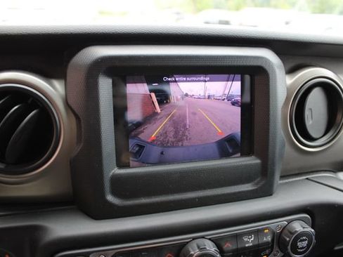 Used 2020 Jeep Gladiator Sport w/ Quick Order Package 24S AWD/4WD image 20