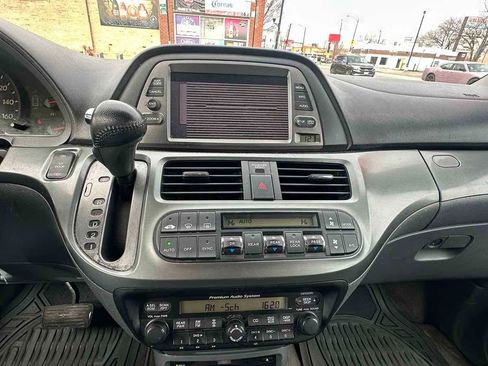 Used 2005 Honda Odyssey Touring image 14