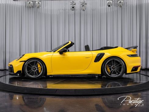 Used 2022 Porsche 911 Turbo S image 15