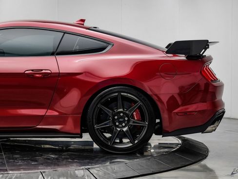Used 2020 Ford Mustang Shelby GT500 w/ Carbon Fiber Track Pack RWD image 11