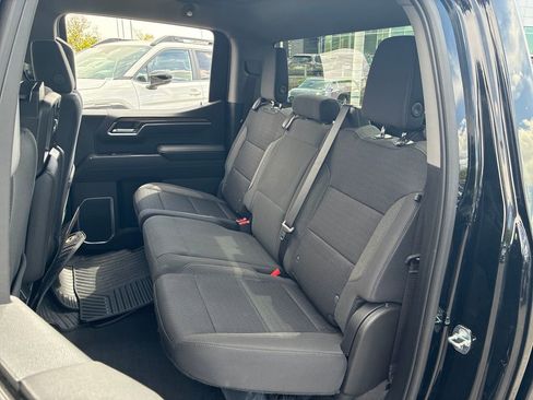 Used 2023 Chevrolet Silverado 1500 LT AWD/4WD image 25