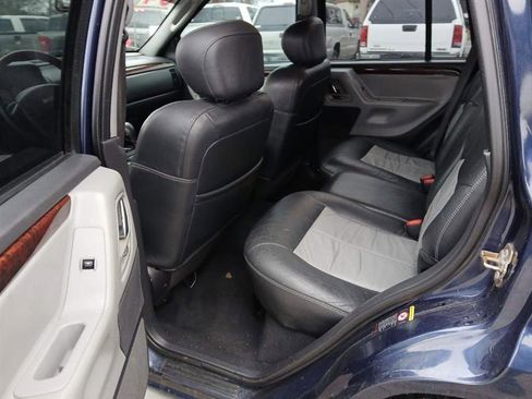 Used 2004 Jeep Grand Cherokee Overland image 9