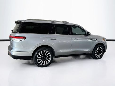 Used 2023 Lincoln Navigator Black Label AWD/4WD image 5