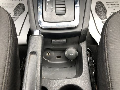 Used 2013 Ford Fiesta SE image 17