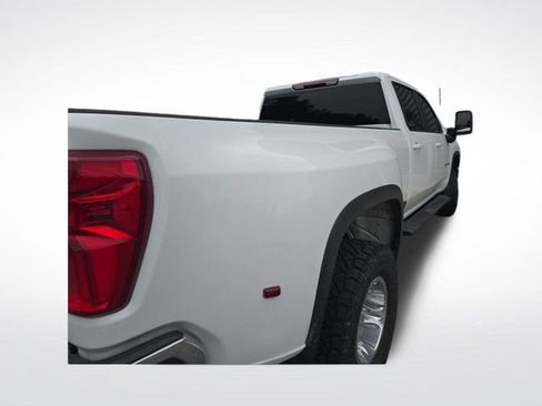Used 2025 Chevrolet Silverado 3500 LT RWD image 4