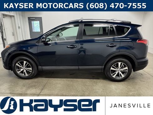 Used 2018 Toyota RAV4 XLE image 5