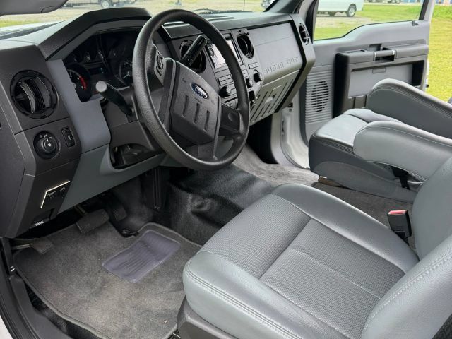 Used 2013 Ford F550 Luxury w/ Payload Upgrade Pkg RWD image 29