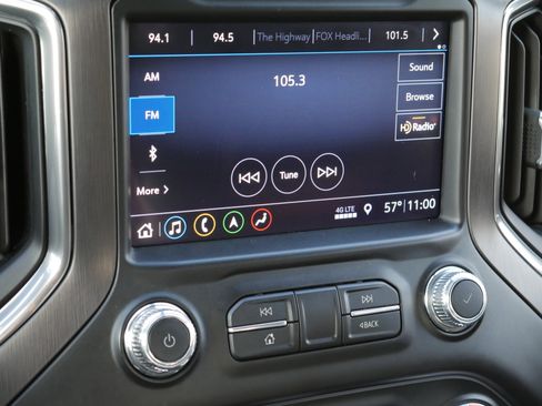 Used 2019 GMC Sierra 1500 AT4 w/ Off Road Performance Package image 11