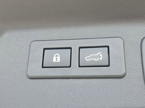 Certified 2025 Subaru Forester Touring w/ Popular Package - Touring image 17