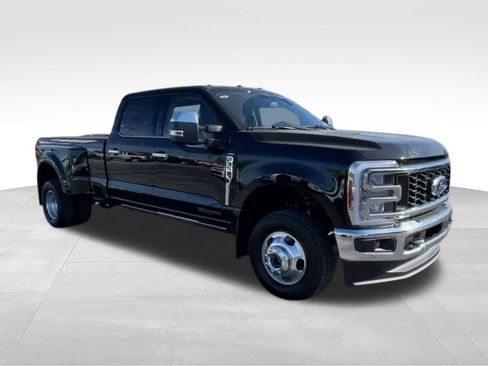 Used 2024 Ford F350 Lariat w/ Lariat Ultimate Package AWD/4WD image 2