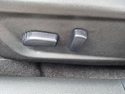 Used 2025 Nissan Altima 2.5 SV FWD image 14