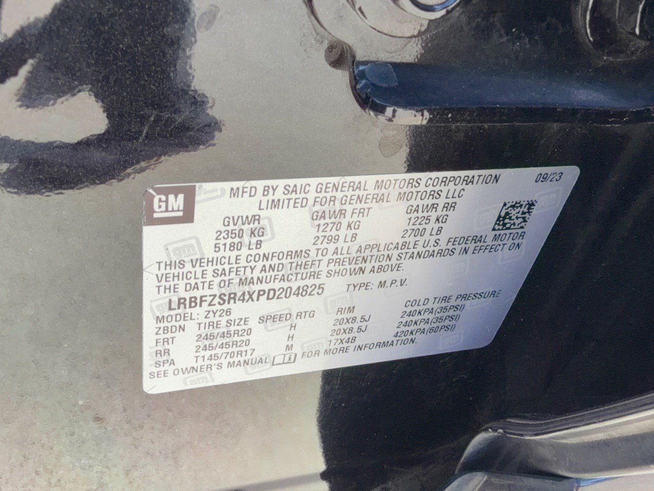 Used 2023 Buick Envision Avenir AWD/4WD image 31