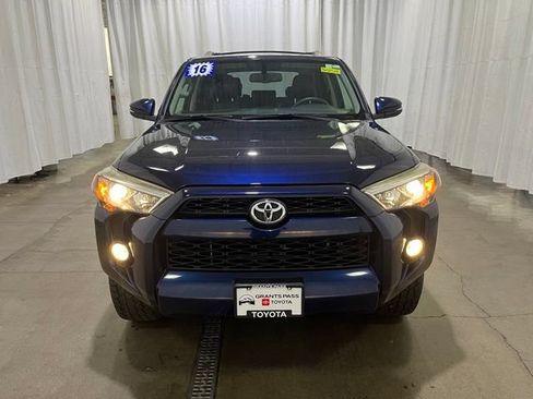 Used 2016 Toyota 4Runner SR5 Premium AWD/4WD image 9