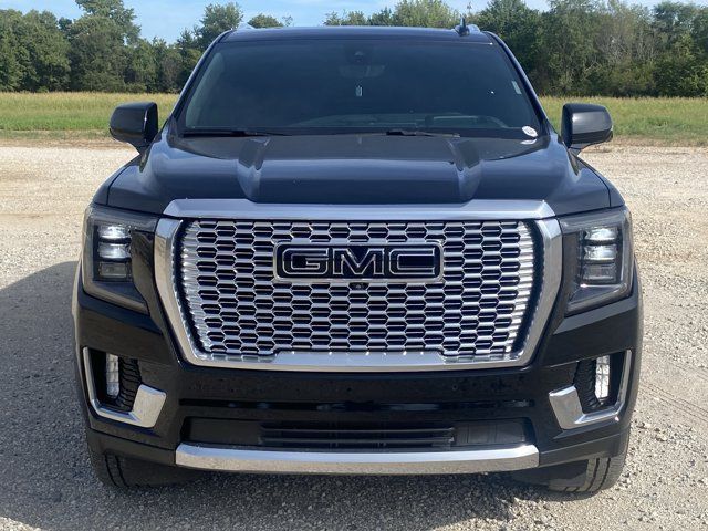 Used 2021 GMC Yukon Denali w/ Denali Ultimate Package AWD/4WD image 12