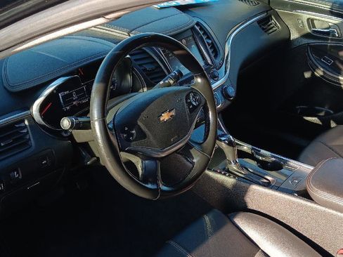 Used 2019 Chevrolet Impala LT image 5