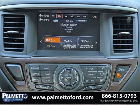 Used 2019 Nissan Pathfinder Platinum FWD image 17