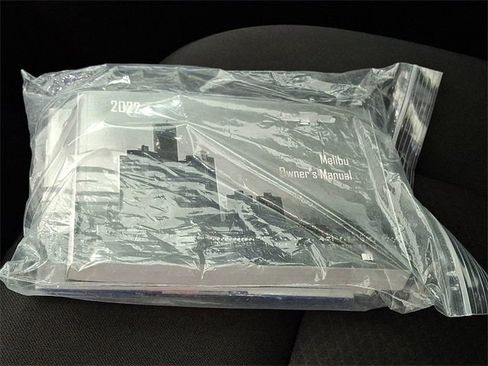 Used 2022 Chevrolet Malibu LT image 26