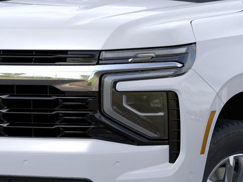 New 2026 Chevrolet Suburban LS image 12