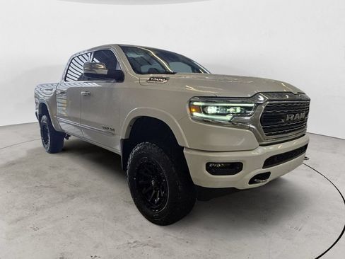 Used 2022 RAM 1500 Limited AWD/4WD image 3