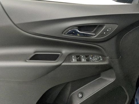 Used 2019 Chevrolet Equinox LT w/ Driver Convenience Package FWD image 45