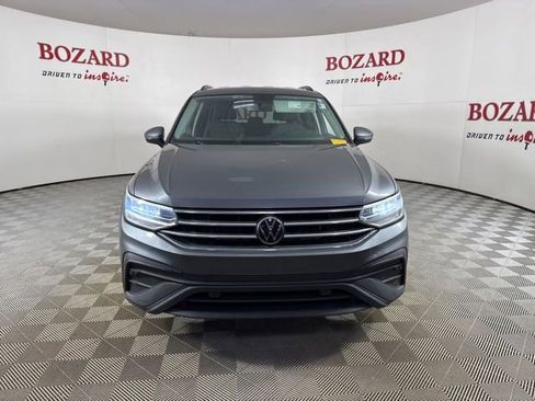 Used 2022 Volkswagen Tiguan S image 2