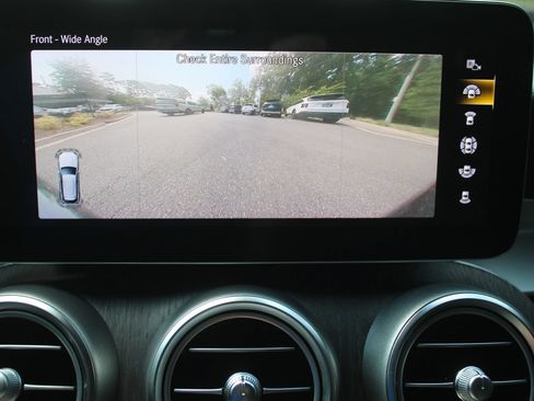 Used 2020 Mercedes-Benz GLC 350e 4MATIC image 58