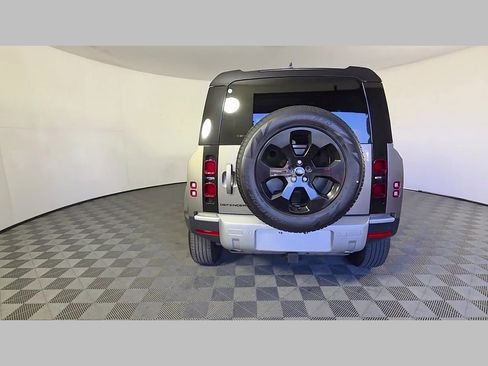 Used 2024 Land Rover Defender 110 S AWD/4WD image 43