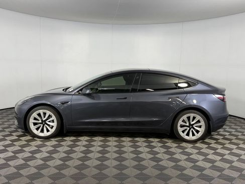Used 2023 Tesla Model 3 Standard Range RWD image 10