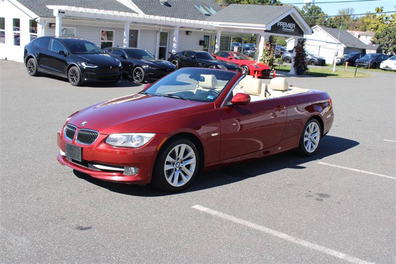 Used 2012 BMW 328i Convertible RWD image 3